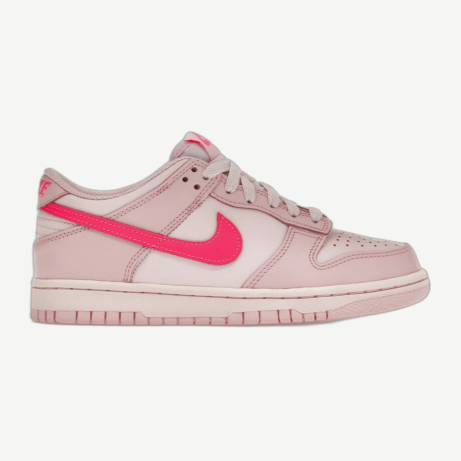 Dunk Low Triple Pink